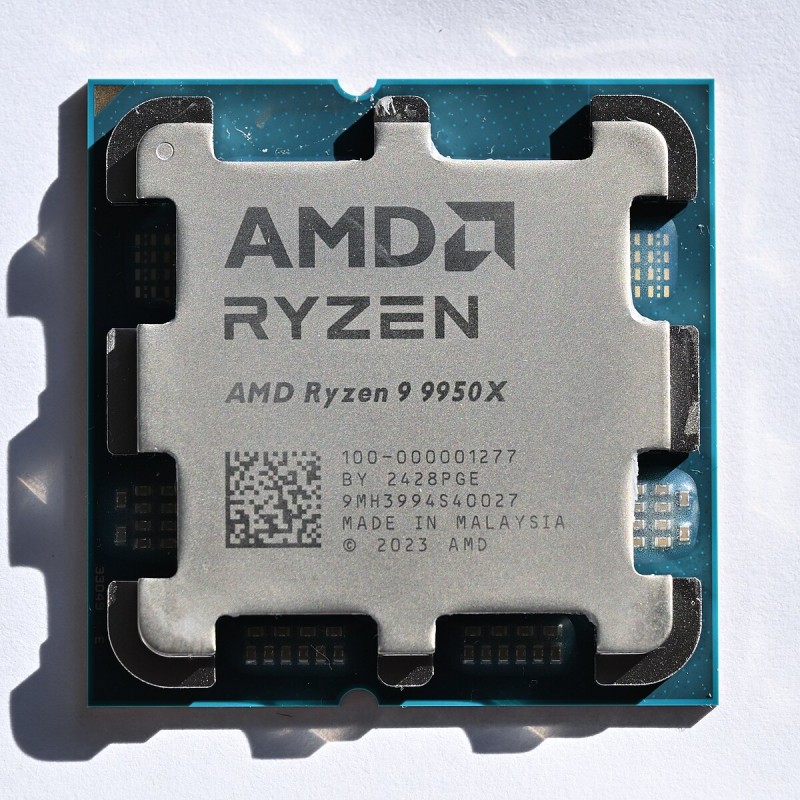 AMD Ryzen™ 9 9950X