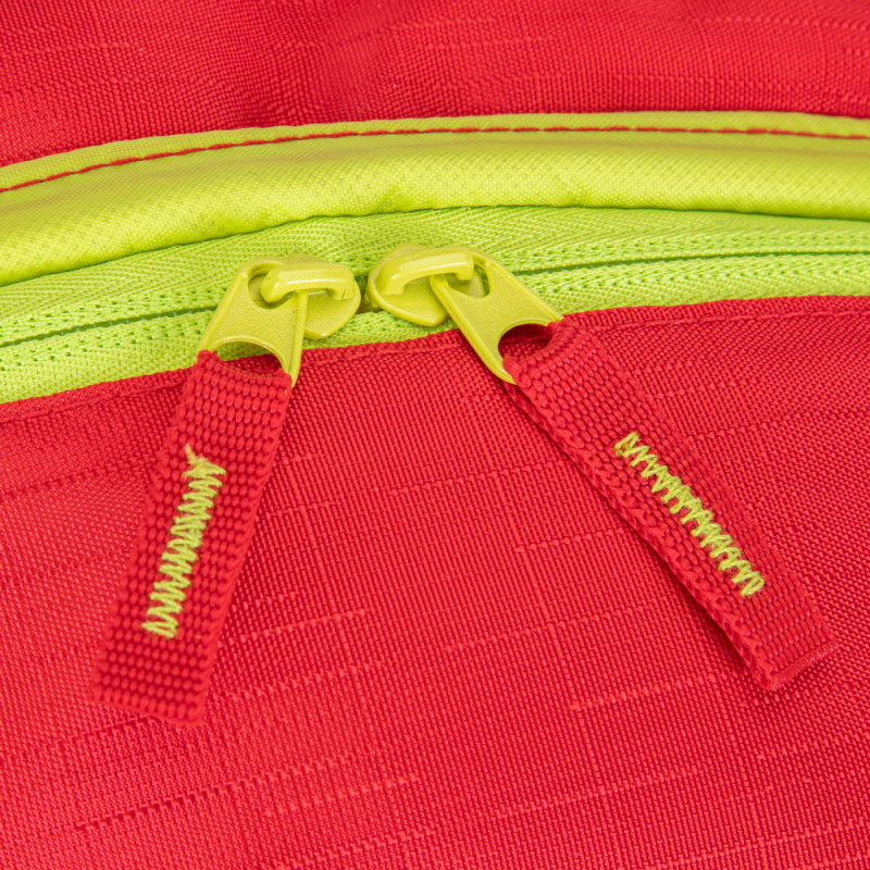 RIVACASE 5562 Red Lite Urban backpack 24L/15.6"