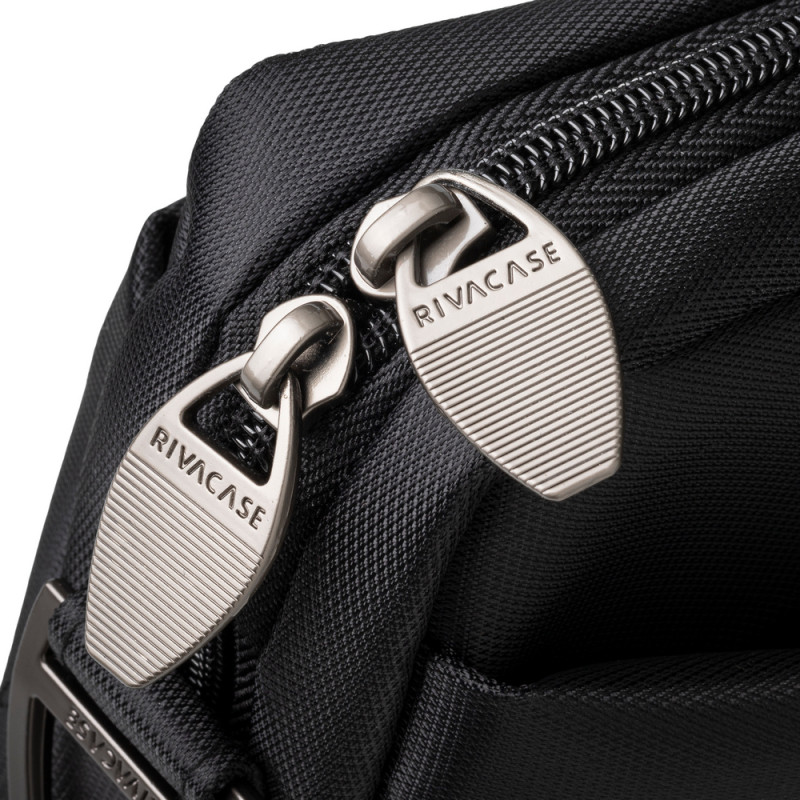 RIVACASE 8630 black Laptop bag 15.6"